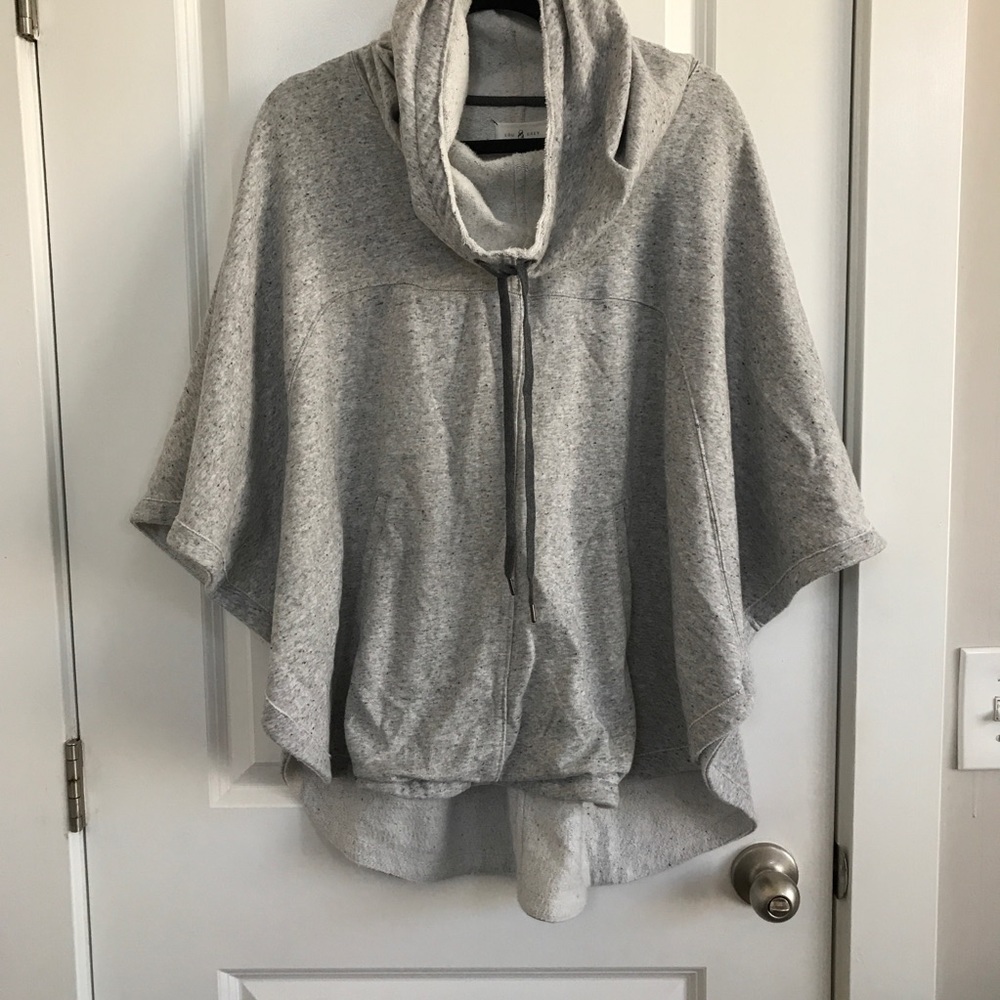 LOU & GREY Poncho/Sweater - Size M